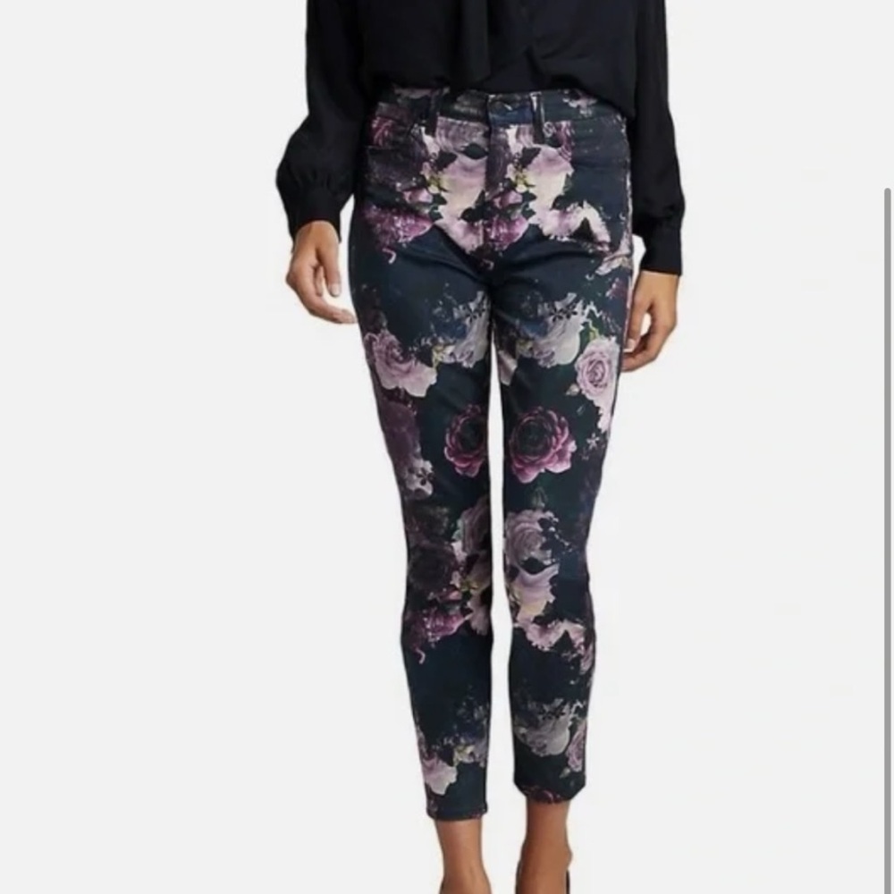 NWT 7 For All Mankind Floral Skinny Jeans - sz 25